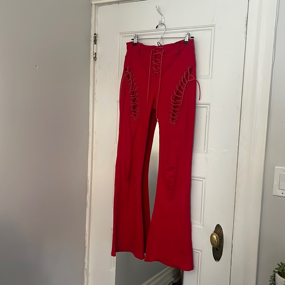 Edikted Engine Red Jeans